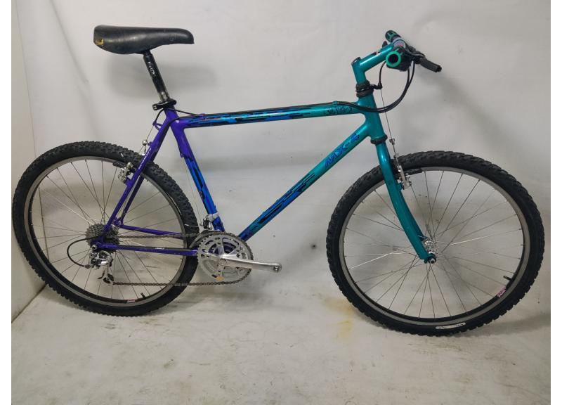 CATS MTB , Shimano 3x7s